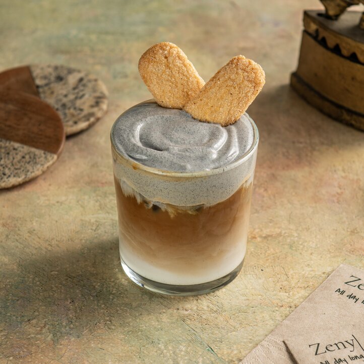 BLACK SESAME LATTE