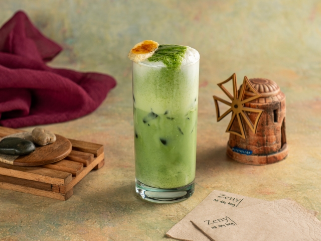 BANANA MATCHA LATTE